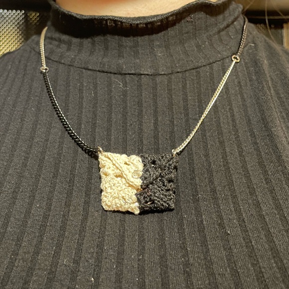 ♟️🪽The Yin & Yang “Just in Case” Necklace🪽♟️ - Picture 6 of 7